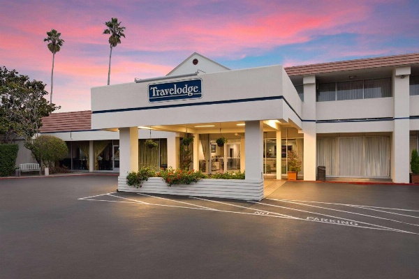 Travelodge by Wyndham Monterey Bay image 3